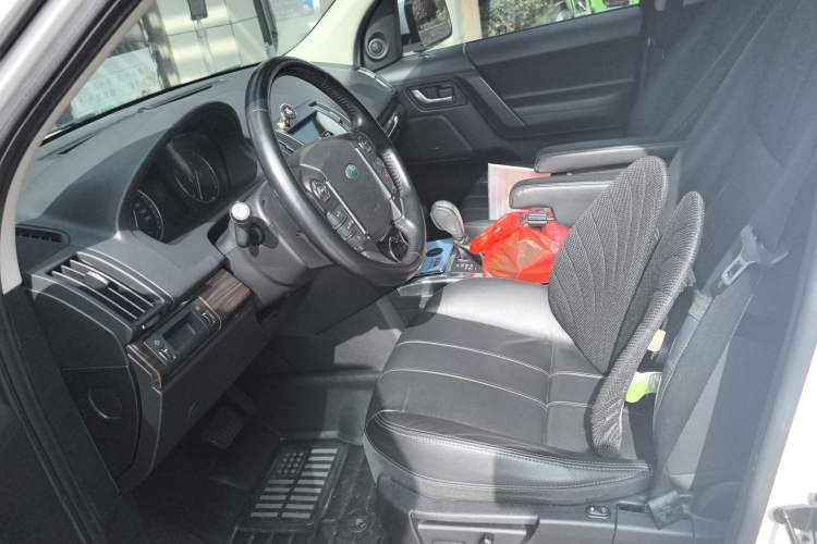 Used Land Rover Freelander 2 2013 2.2T SD4 SE Diesel Edition Left Front Seat