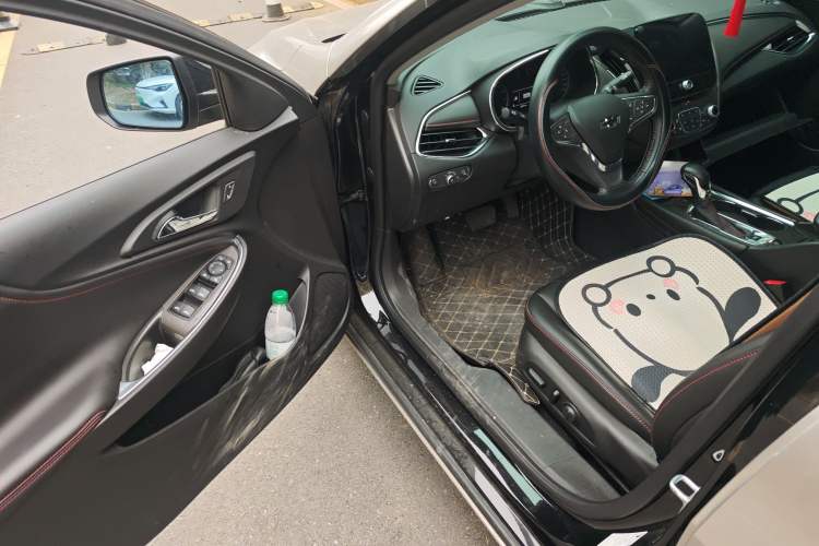 Used Chevrolet Malibu XL 2023 Redline 2.0T Sporty Edition