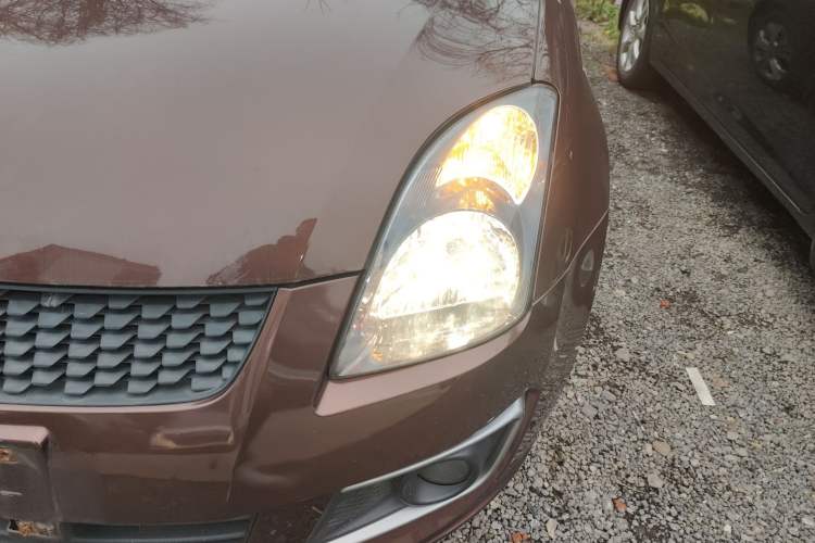 Used Suzuki Swift 2014 1.5L Automatic Fashion Edition
