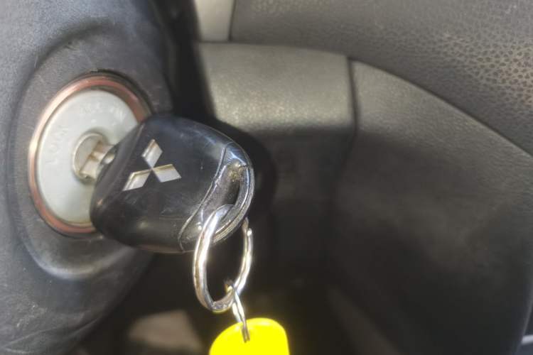 Used Mitsubishi ASX 2013 1.6L Manual Two-Wheel Drive Standard Edition
