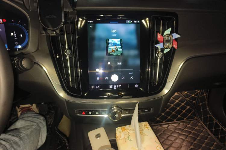 Used Volvo S60 2024 B4 Zhiyi Luxury Edition
