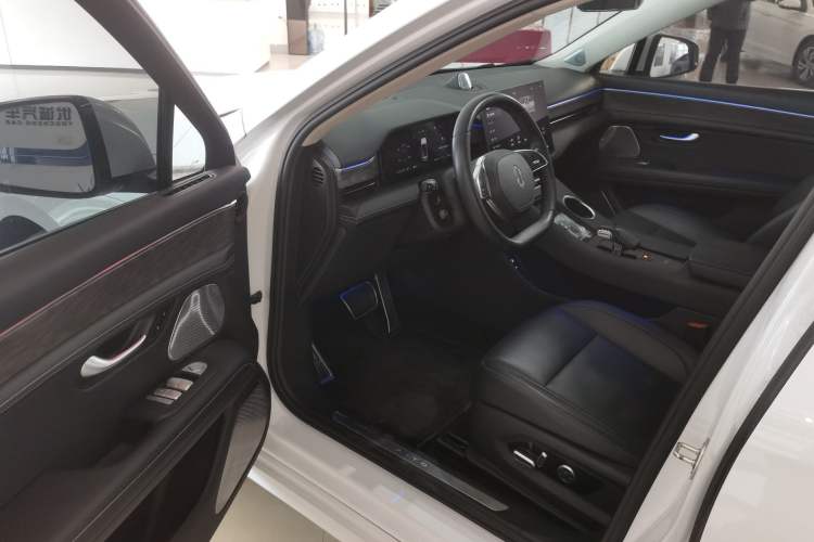 Used Hima AITO M5 2022 Range-Extended Rear-Drive Standard Version Driver Seat