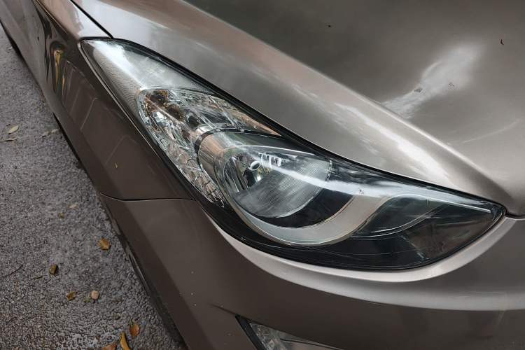 Used Hyundai Elantra (5th Generation / Langdong) 2015 1.6L Automatic Luxury Model Right Front Headlight
