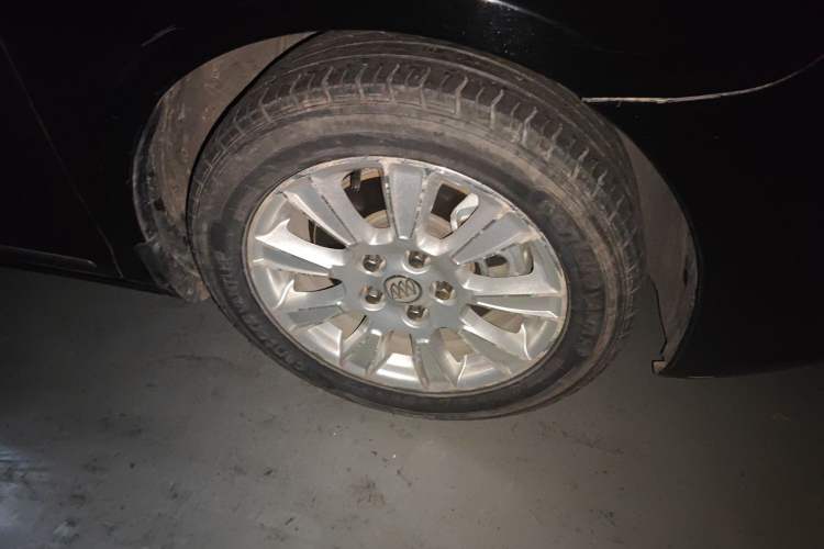 Used Buick LaCrosse 2012 2.4L SIDI Elegant Edition