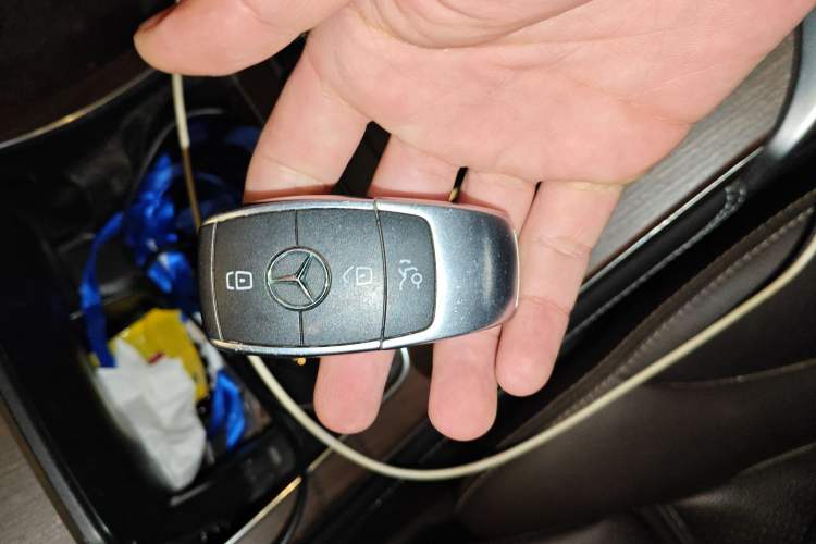 Used Mercedes-Benz GLC 2021 GLC 300 L 4MATIC Dynamic Model Vehicle Key