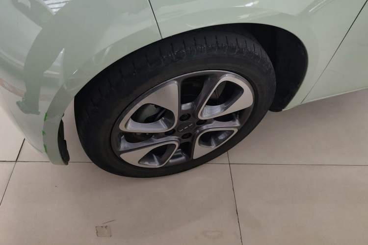 Used ORA White Cat 2022 Upgraded Model 305km Range Luxury Version Lithium-Ion Battery