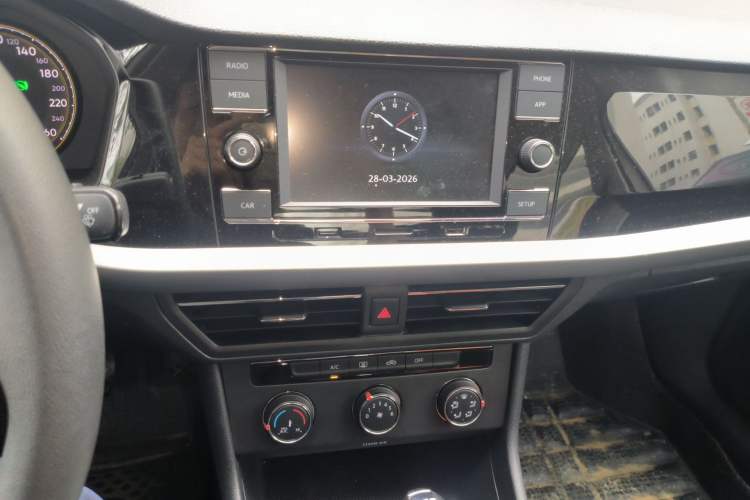 Used Volkswagen Lavida 2019 280TSI DSG Comfort Edition China VI standard Audio And AC Panel