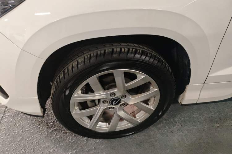 Used Jetta VS5 2024 280TSI Manual Pioneer Edition Left Front Wheel Hub