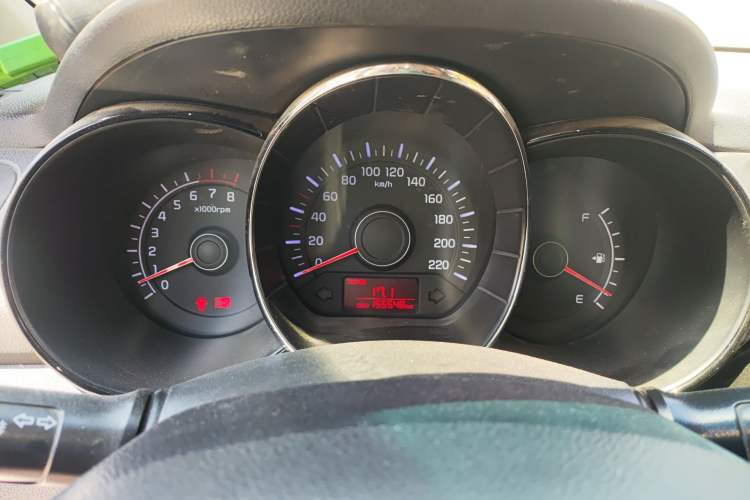 Used Kia K2 2012 Sedan 1.4L MT GLS Commemorative Edition