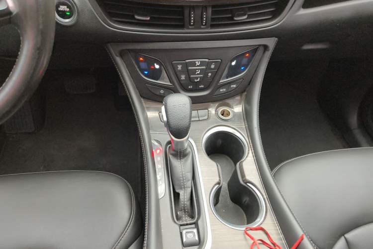 Used Buick Envision 2018 20T Two-Wheel-Drive Elite Model
