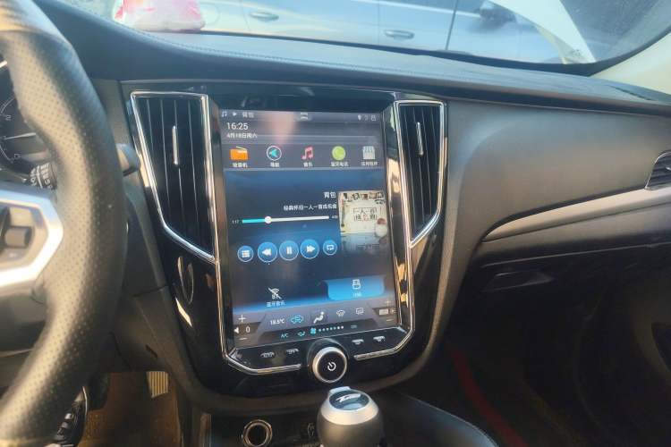 Used Zotye SR7 2016 1.5T CVT Cube Heart Edition China V Standard