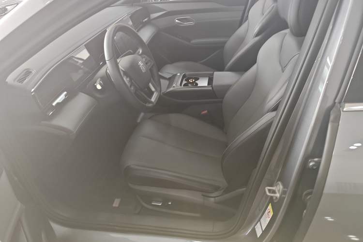 Used BYD Qin L 2025 EV 545KM Beyond Version
