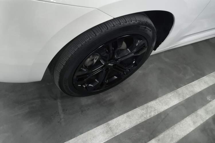 Used Wey VV7 2017 2.0T Flagship Model Left Front Wheel Hub