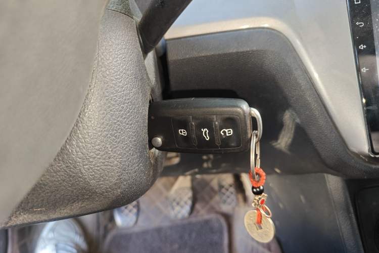 Used Volkswagen Lavida 2019 Lavida Start 1.5L Manual Fashion Edition China VI Standard Vehicle Key