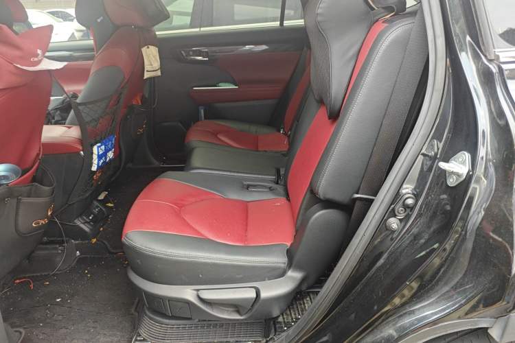 Used Toyota Crown Kluger 2021 2.5L HEV Four-Wheel Drive Flagship Edition Left Rear Seat