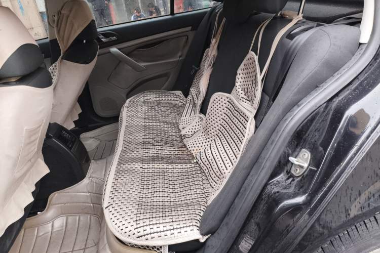 Used Skoda Octavia 2013 1.6L Automatic Yijie Edition Left Rear Seat