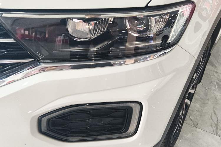 Used Volkswagen T-ROC 2022 280TSI DSG Two-Wheel Drive Comfort PLUS Left Front Headlight