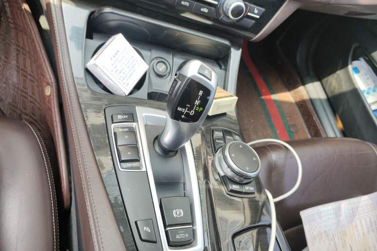 Used BMW 5 Series 2014 525Li Luxury Design Package