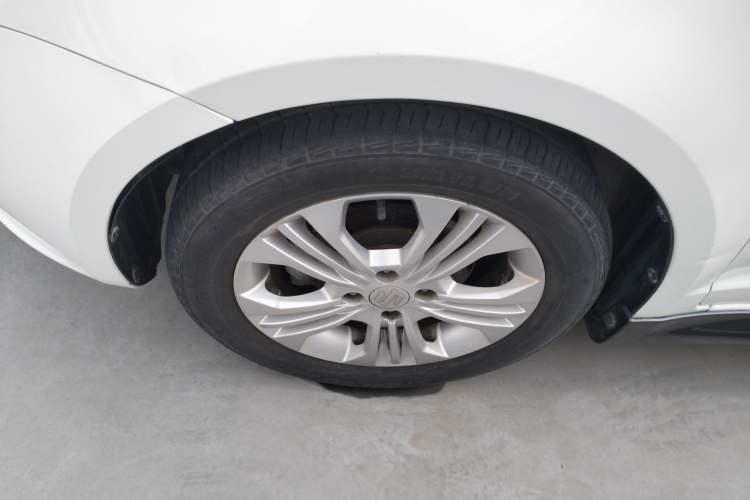 Used Suzuki Swift 2016 1.5L Manual Fashion Model
