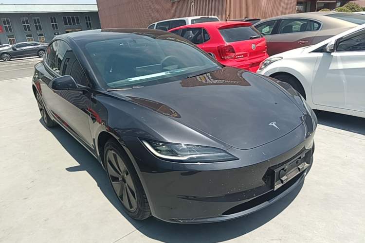 Used Tesla Model 3 2025 Rear-Wheel-Drive Version
