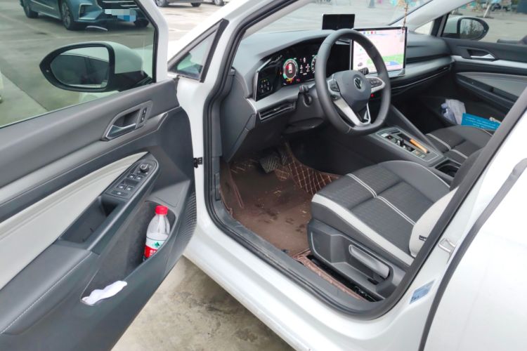 Used Volkswagen Golf 2025 Facelifted 300TSI Pro