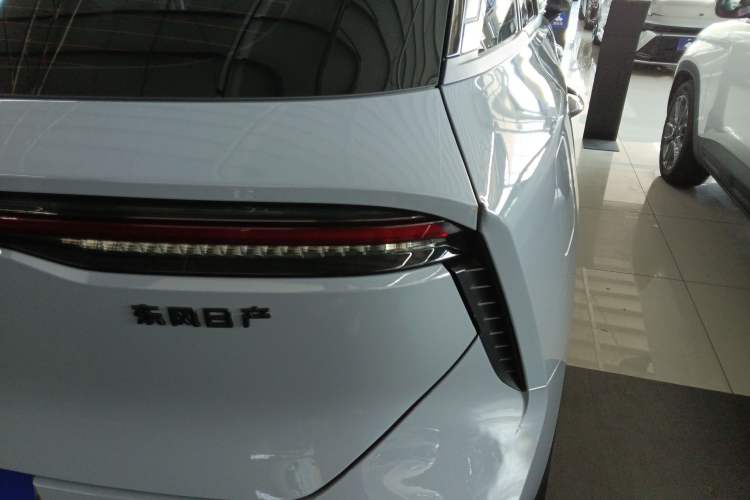 Used Venucia V DD-i 2023 110km iT Version Right Rear Taillight