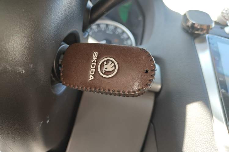 Used Skoda Octavia 2013 1.6L Manual Yijie Edition Vehicle Key