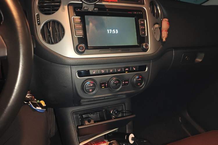 Used Volkswagen Tiguan 2013 1.8 TSI Automatic All-Wheel Drive Luxury Model
