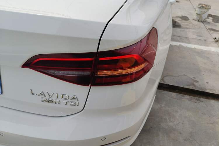 Used Volkswagen Lavida 2021 280TSI DSG Comfort Edition
