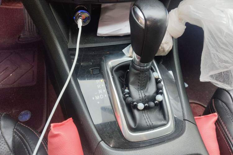 Used Mazda Atenza 2015 2.0L Blue Sky Luxury Edition