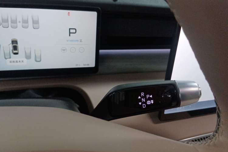 Used XPeng X9 2024 702 Ultra-Long Range Pro
