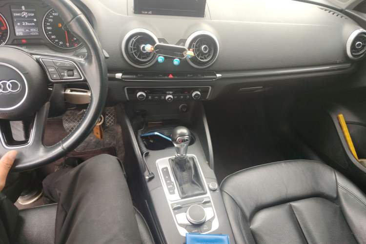 Used Audi A3 2017 Sportback 35 TFSI Style Edition Gear Lever