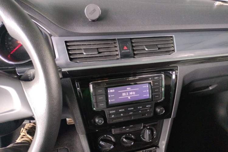 Used Volkswagen C-TREK 2017 230TSI DSG Comfort Version
