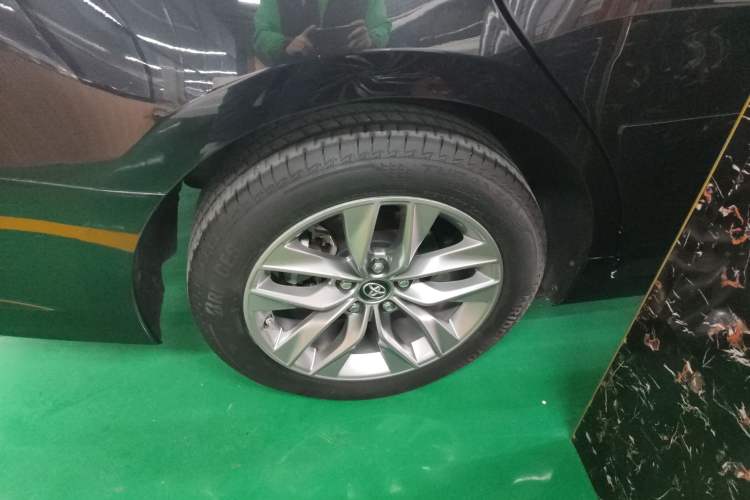 Used Toyota Avalon 2019 2.0L Ambition Edition China VI