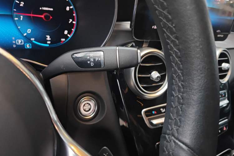 Used Mercedes-Benz GLC 2021 GLC 260 L 4MATIC Dynamic Edition Gear Lever