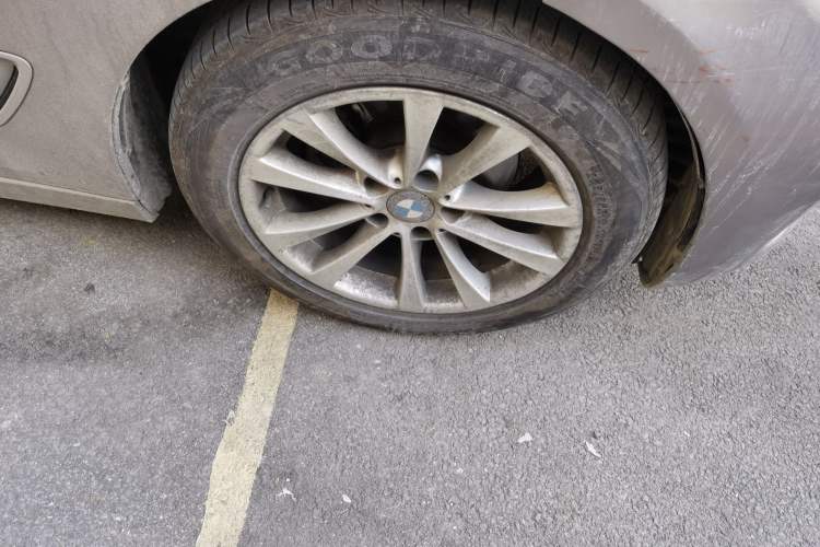 Used BMW 3 Series GT 2013 320i Leading Model
