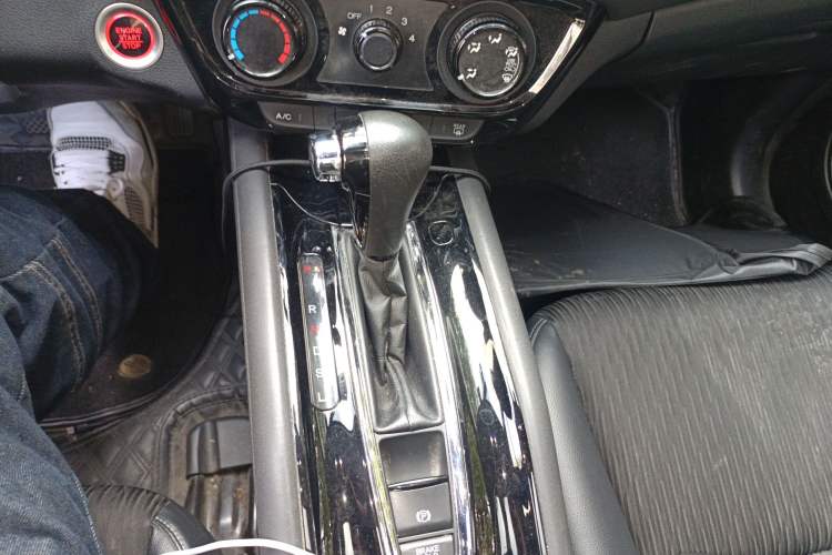 Used Honda Vezel 2020 1.5L CVT Pioneer Edition Gear Lever