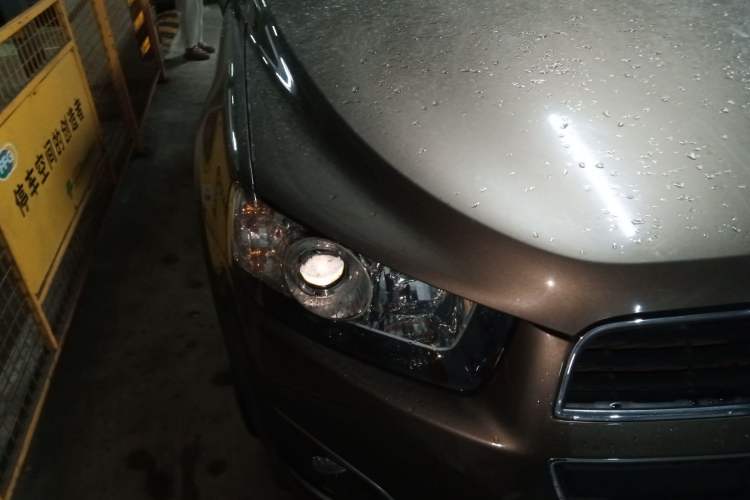 Used Chevrolet Captiva 2017 2.4L 4x4 Flagship Edition 7-Seater
