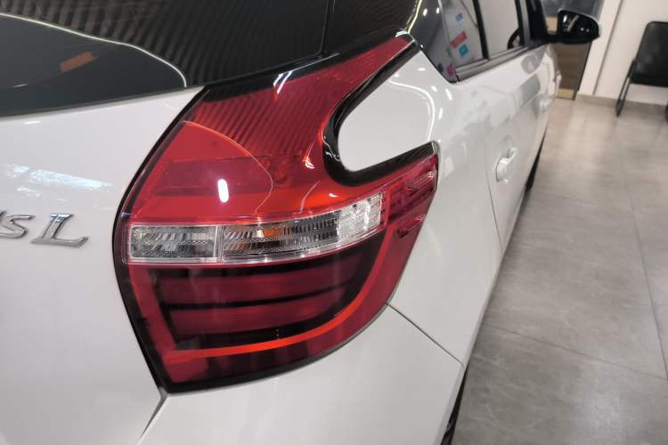 Used Toyota YARiS L Zhi Xuan 2019 1.5E CVT Dynamic Edition China VI compliant
