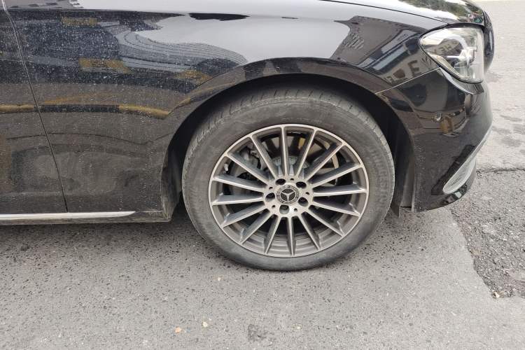 Used Mercedes-Benz E-Class 2023 Facelift E 260 L