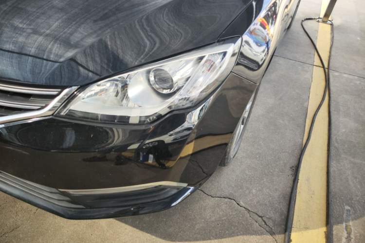 Used Roewe 360 2015 20T TST Deluxe Edition
