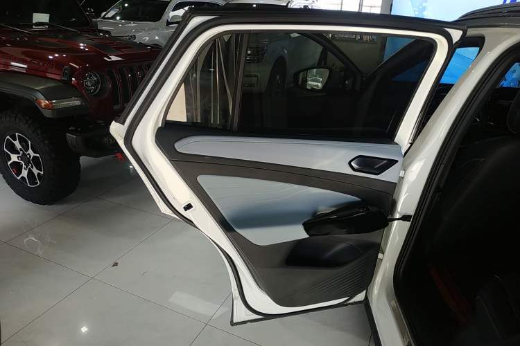 Used Volkswagen ID.4 X 2024 Pure & Smart Edition