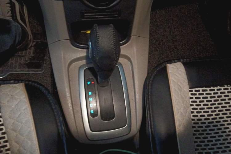 Used Ford Fiesta 2013 Sedan 1.5L Automatic Fashion Edition