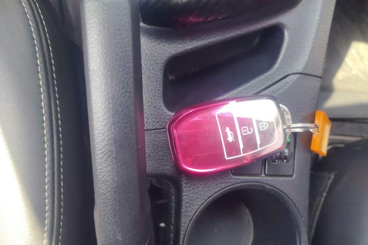 Used Toyota Levin 2017 Revised Dual-Engine 1.8H GS E-CVT Elite Sunroof Version China V Standard