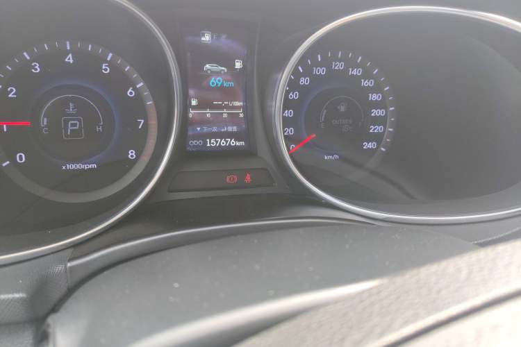 Used Hyundai Santa Fe 2013 2.4L Automatic Two-Wheel Drive Smart Version
