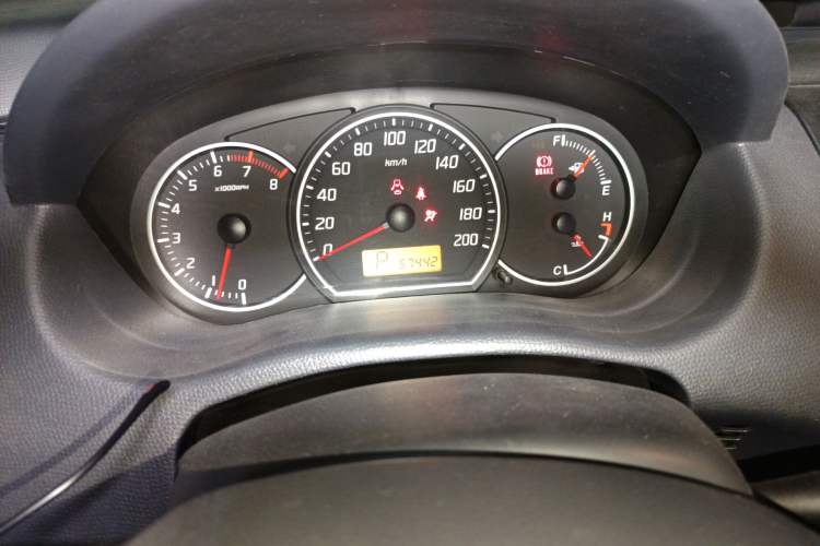 Used Suzuki Swift 2016 1.5L Automatic Fashionable Coolplay Edition
