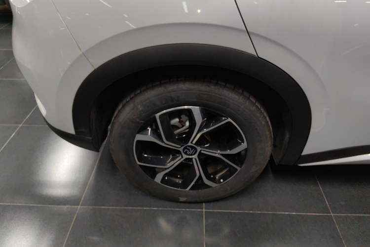 Used BYD Yuan PLUS 2024 Honor Edition 430KM Beyond Model
