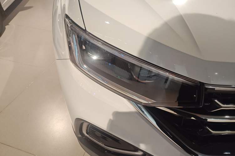 Used Volkswagen Tayron 2023 300TSI Two-Wheel-Drive Luxury Plus Advanced Edition Right Front Headlight