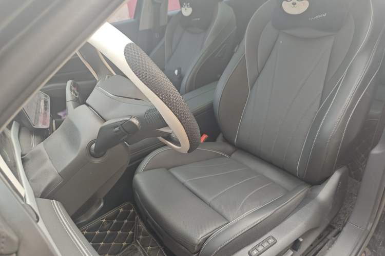 Used Volkswagen Passat 2025 Pro 380TSI Dragon Edition Left Front Seat