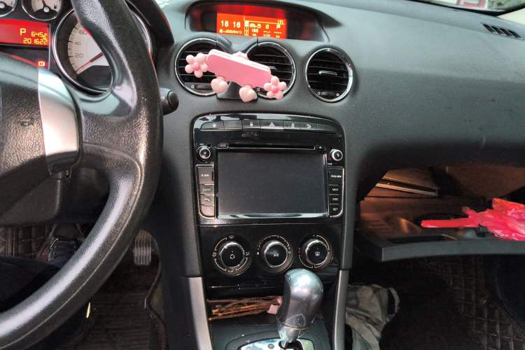 Used Peugeot 408 2013 1.6L Automatic Comfort Edition Audio And AC Panel